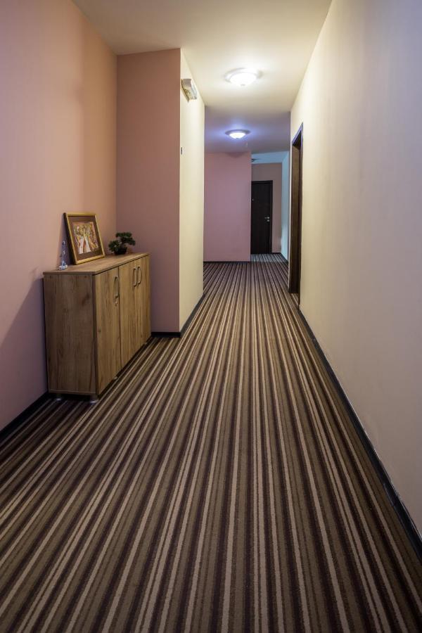 Hanovete Hotel Pliska Luaran gambar