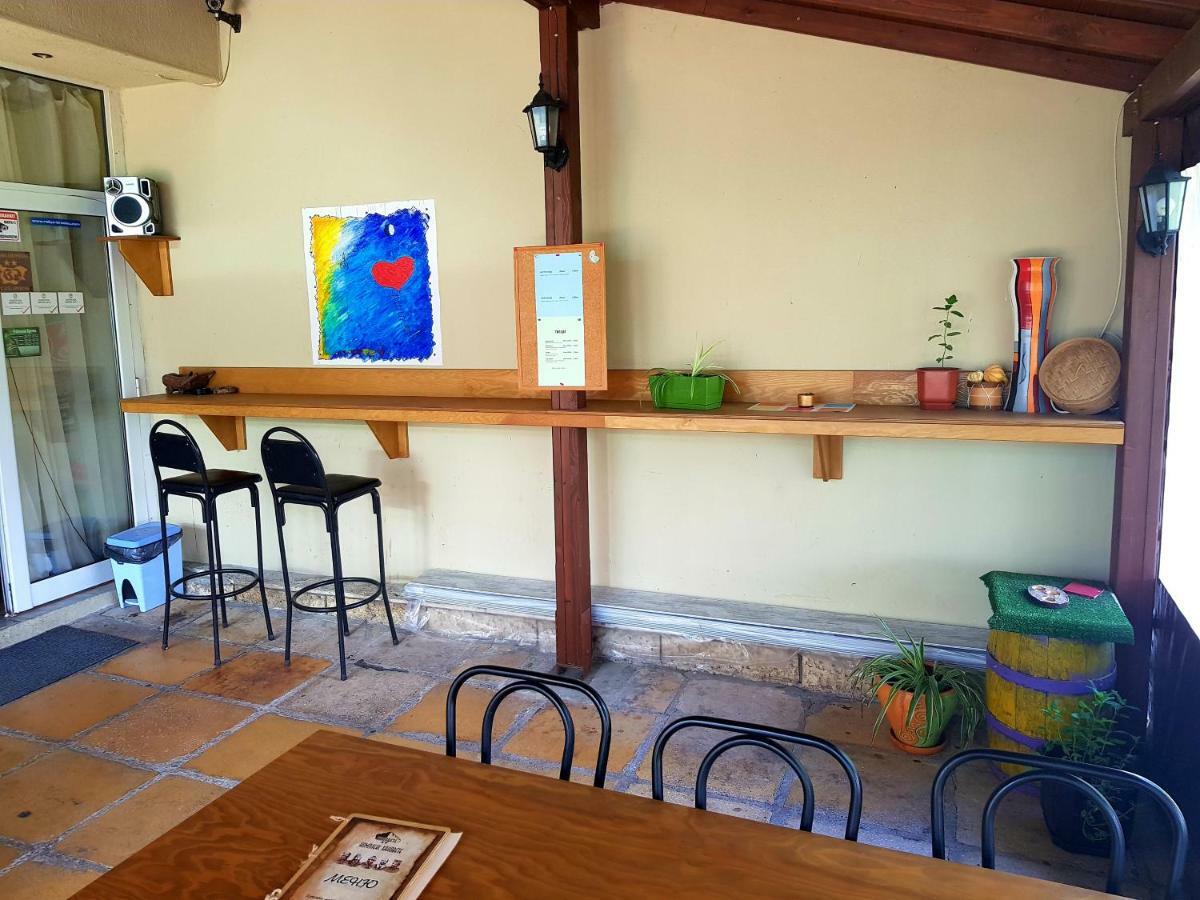 Hanovete Hotel Pliska Luaran gambar